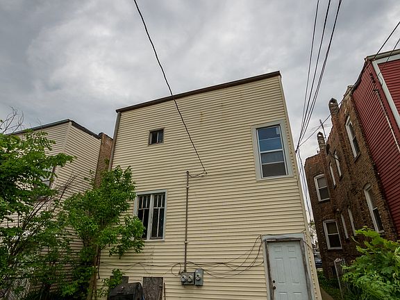 2nd image of 1035 N Menard Ave