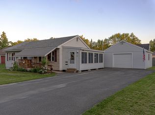 13 Lee St, Winslow, ME 04901