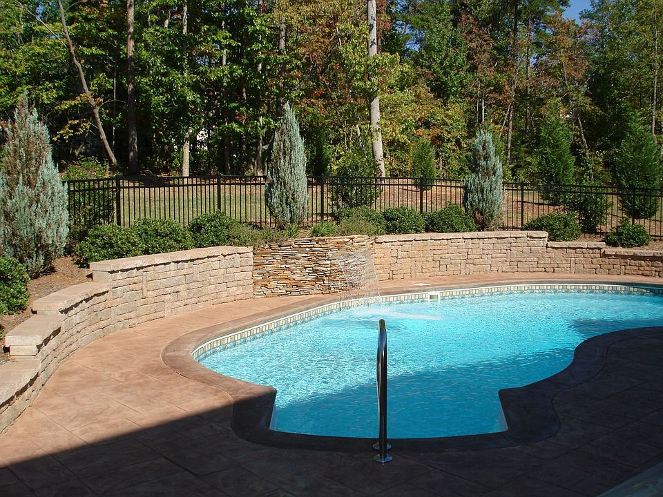 2nd image of 113 Red Brook Ln