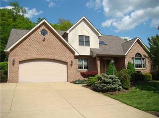 6518 Ten Point Cir, Trafford, PA 15085