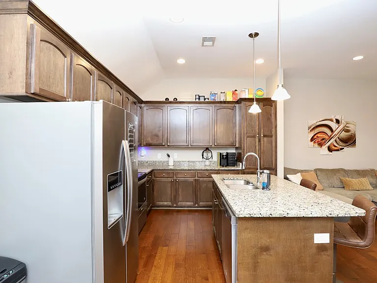513 Waterlily Dr — Photo 50