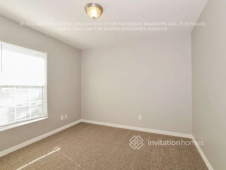323 Boca Ciega Rd — Photo 10