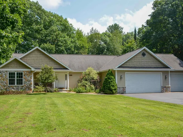 7272 Russ Noble Dr, Traverse City, MI 49685