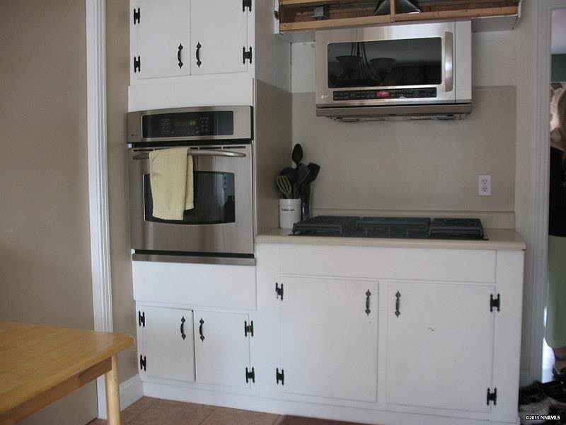 2nd image of 912 7th St