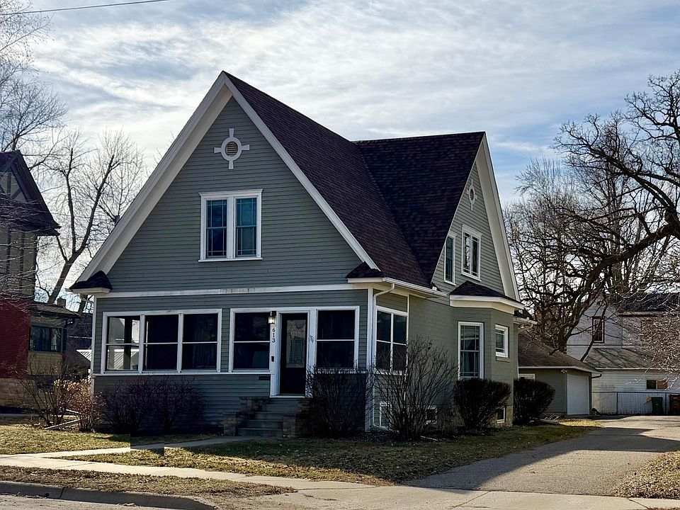 1st image of 613 W Fountain St