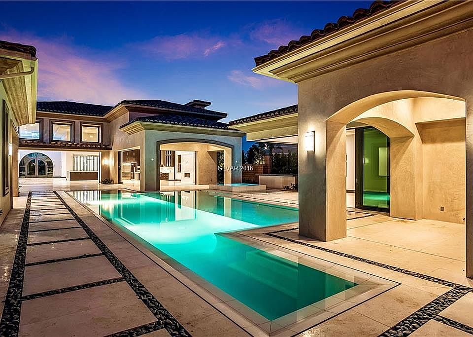1st image of 19 Pebble Hills Ct