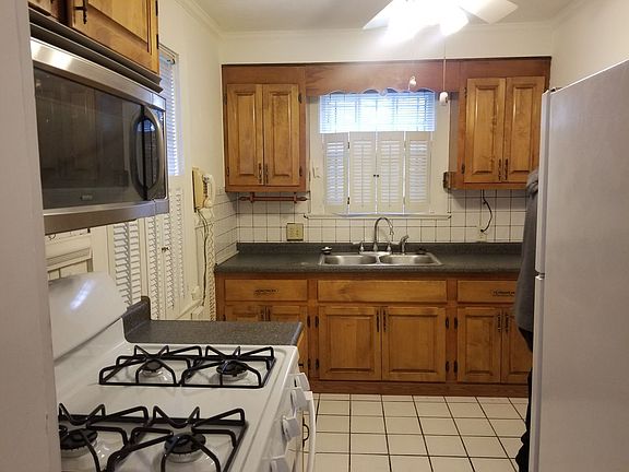 3rd image of 622 N 39th St