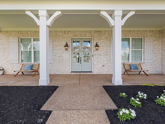 3rd image of 4841 Lila Levee Ln