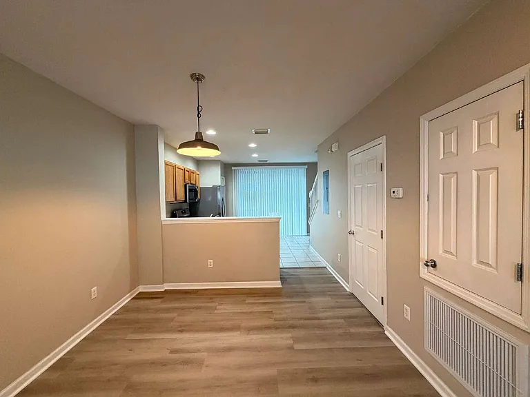 4430 SW 49th Ave — Photo 7