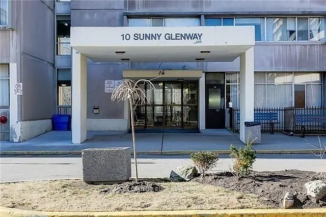 10 Sunny Glenway #1110
