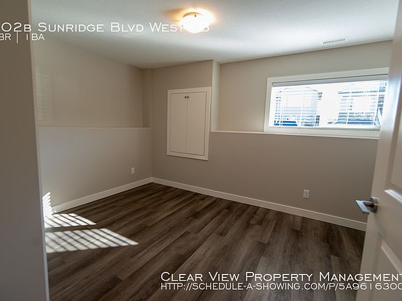 4th image of 102B Sunridge Blvd W #B