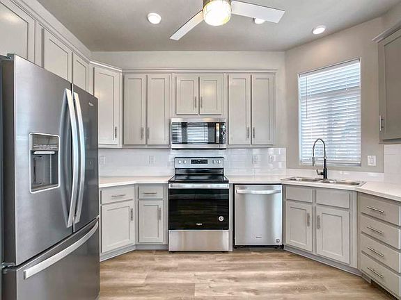3rd image of 702 S Meridian Rd #1076