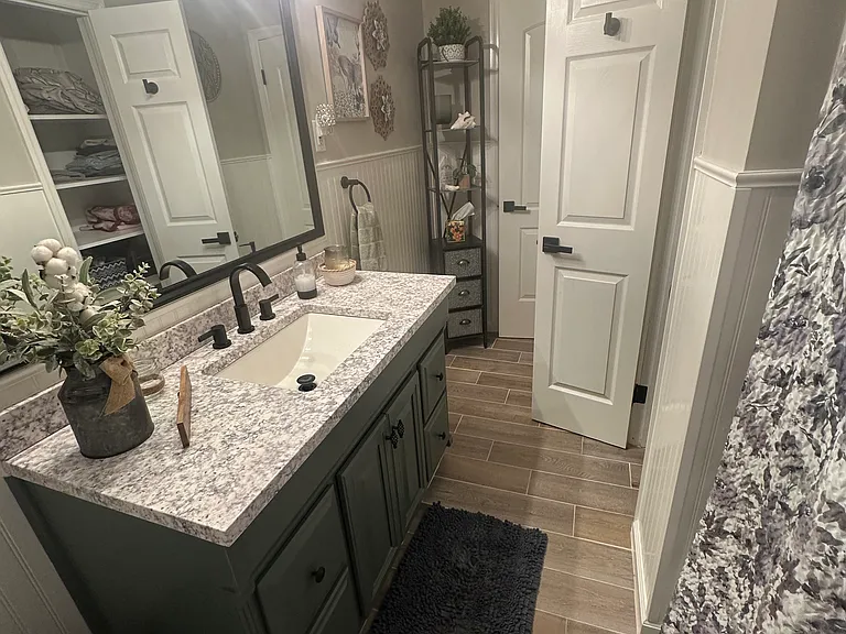 1 Valdepenas Ln — Photo 14