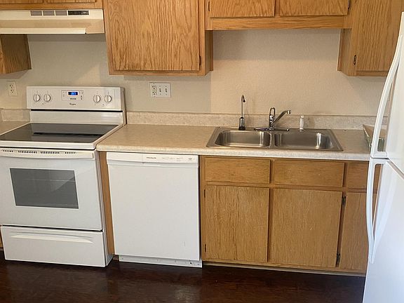 3rd image of 3500 Littleleaf Dr #A