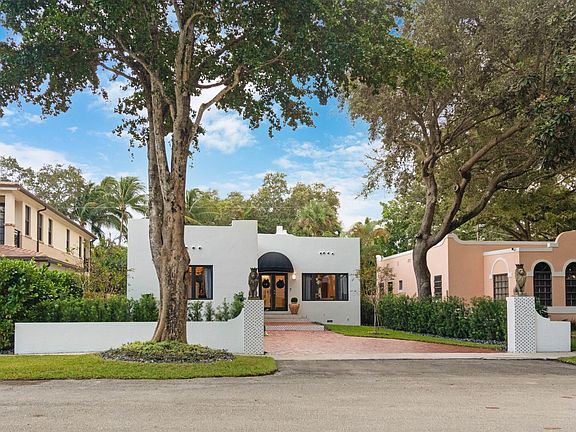4th image of 1010 N Rio Vista Boulevard