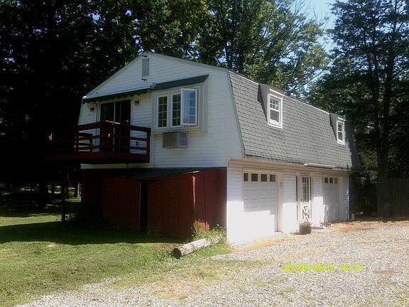 2nd floor Carriage House