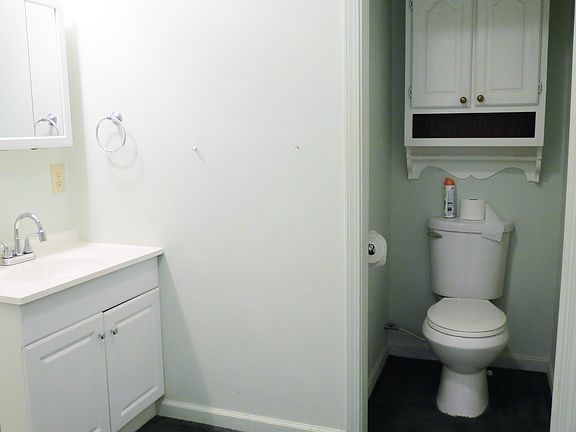 5th image of 113 Greystone Dr