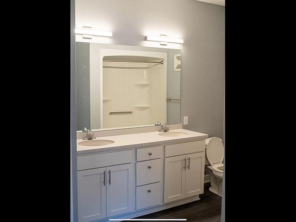 5th image of 7040 NE 14th St APT 201