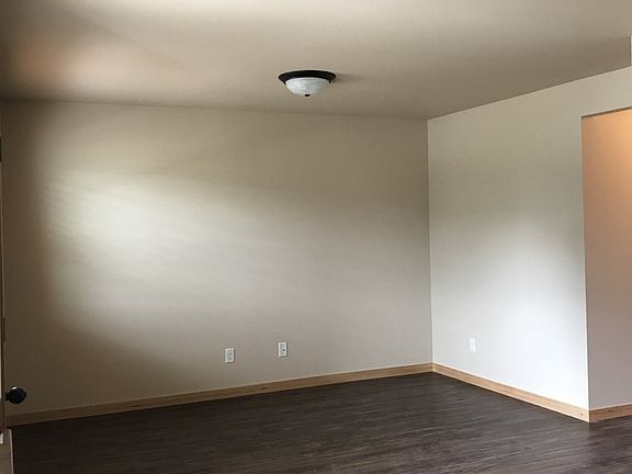 4th image of 3335 Warbler Way Unit B