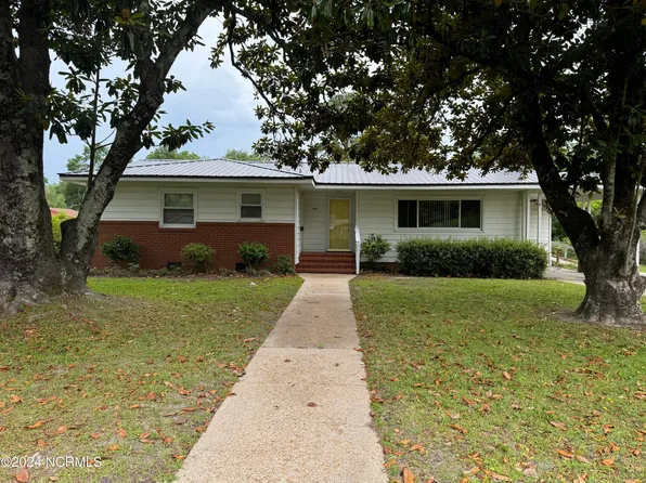 608 Larchmont Drive, Wilmington, NC 28403