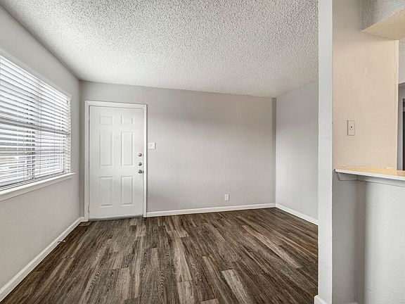 4th image of 4314 Gillis St APT 102