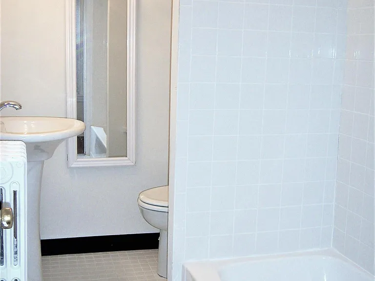 1904 Pine St #3R — Photo 3