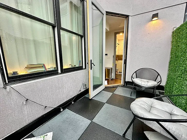 412 Suydam St #3R — Photo 18
