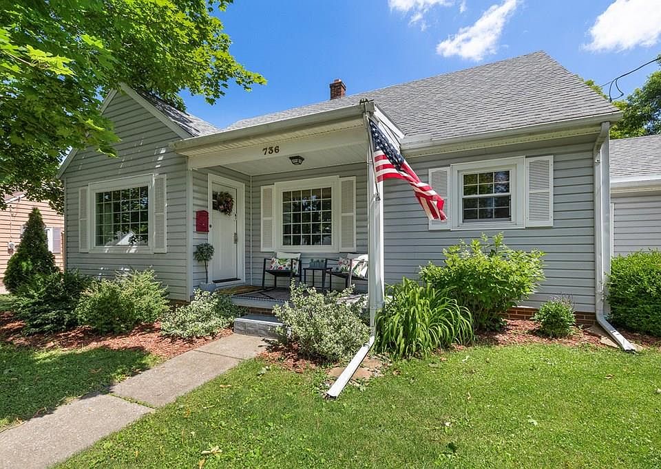 1st image of 736 Ellis Ave