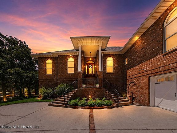 2nd image of 2816 Eagle Pine Dr