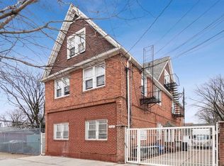 77-07 164th St, Fresh Meadows, NY 11366
