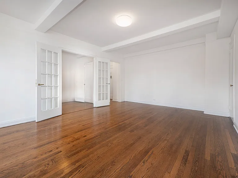 415 W 23rd St #17D — Photo 5