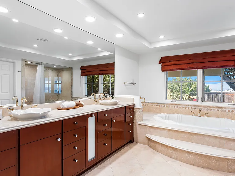 3782 Berry Dr — Photo 21