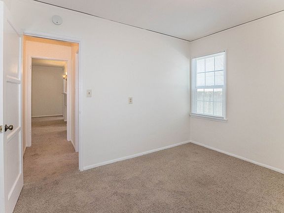 5th image of 10900 Culver Blvd #4