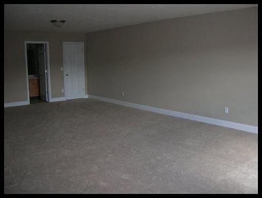 5th image of 7425 Castlegate Blvd