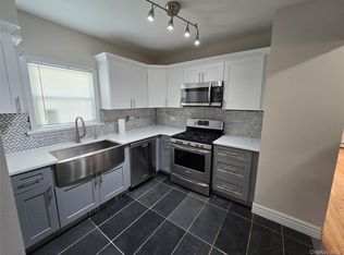 492A Cornell Ave, Rockville Centre, NY 11570
