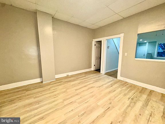 5th image of 3003 Chelsea Ter