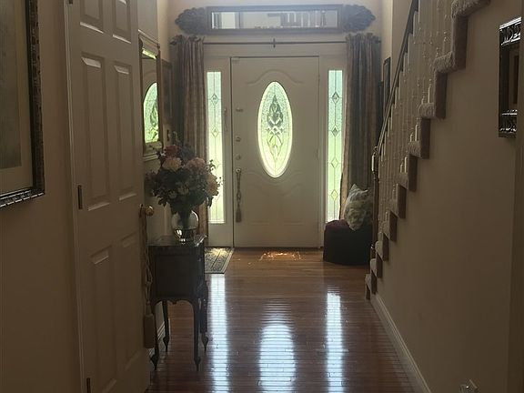 5th image of 1150 Warwick Ct
