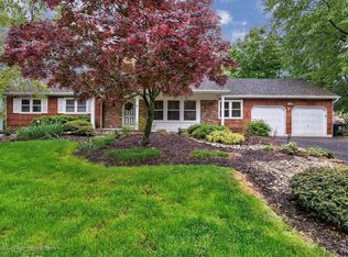 4 Floyd Wyckoff Rd, Morganville, NJ 07751