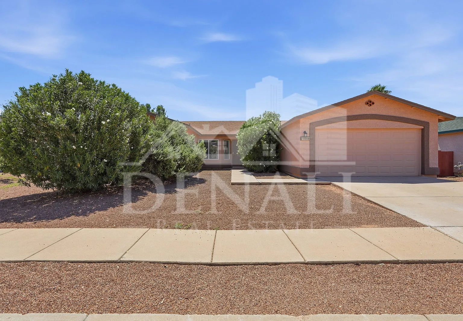 4 bed, 2.0 bath, 2180 sqft, $2,295 — Photo 2