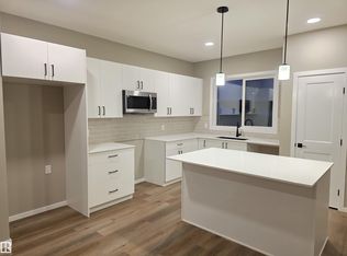 11 Sereno Ln, Fort Saskatchewan, AB T8L0W3