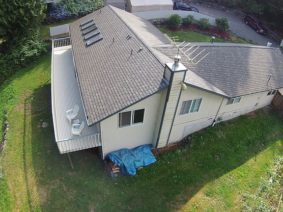 2nd image of 18108 Broadway Ave