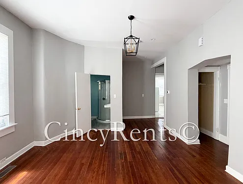 2225 Washington Avenue 1- 2bd 2ba with off street parking! Walk to Surrey Square! 1st floor- 1100... — Photo 3