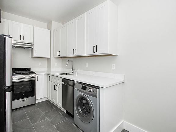 5th image of 210 Church St APT 12