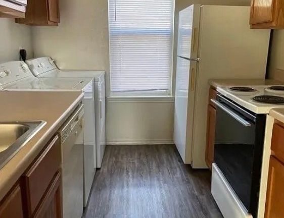 4th image of 409 Creek St