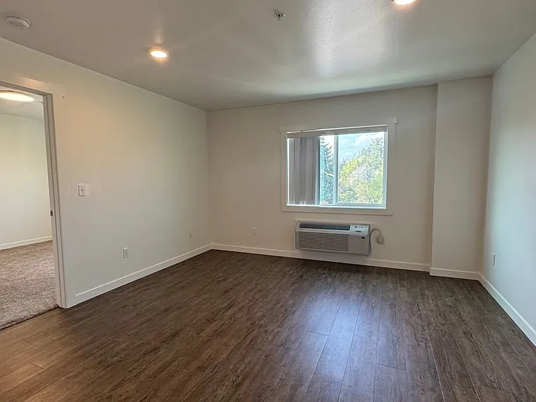 2249 N Airport Rd — Photo 54