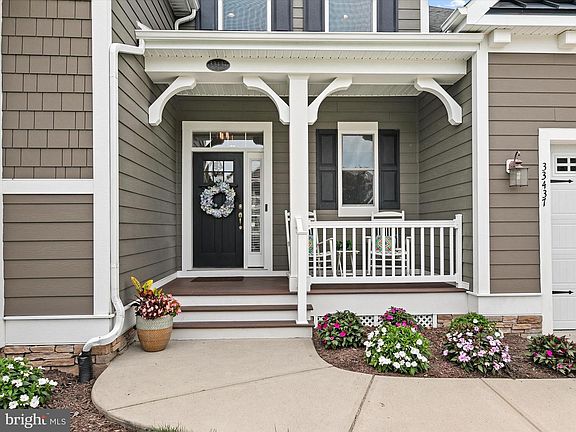 3rd image of 33437 Islander Dr