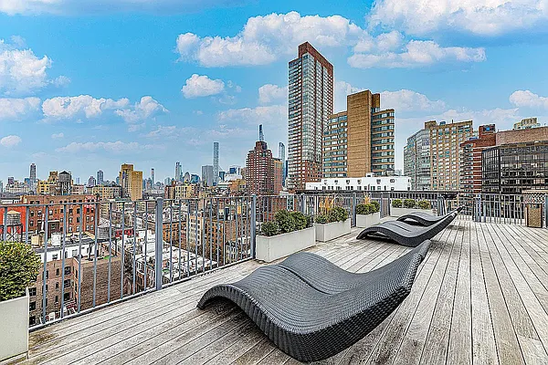 Rented by REAL New York | media 19