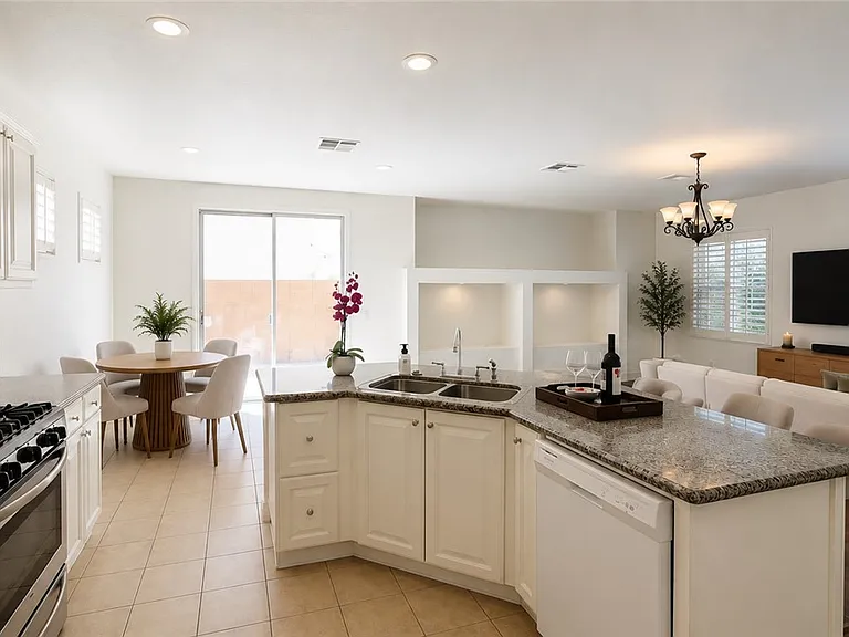 8083 Retriever Ave — Photo 5