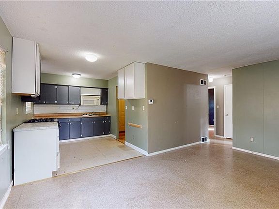 3rd image of 4926 Natoma St
