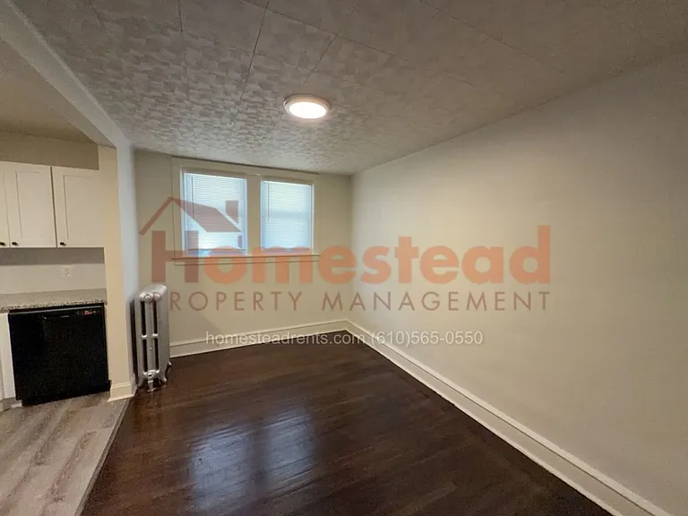 206 N 6th St — Photo 19